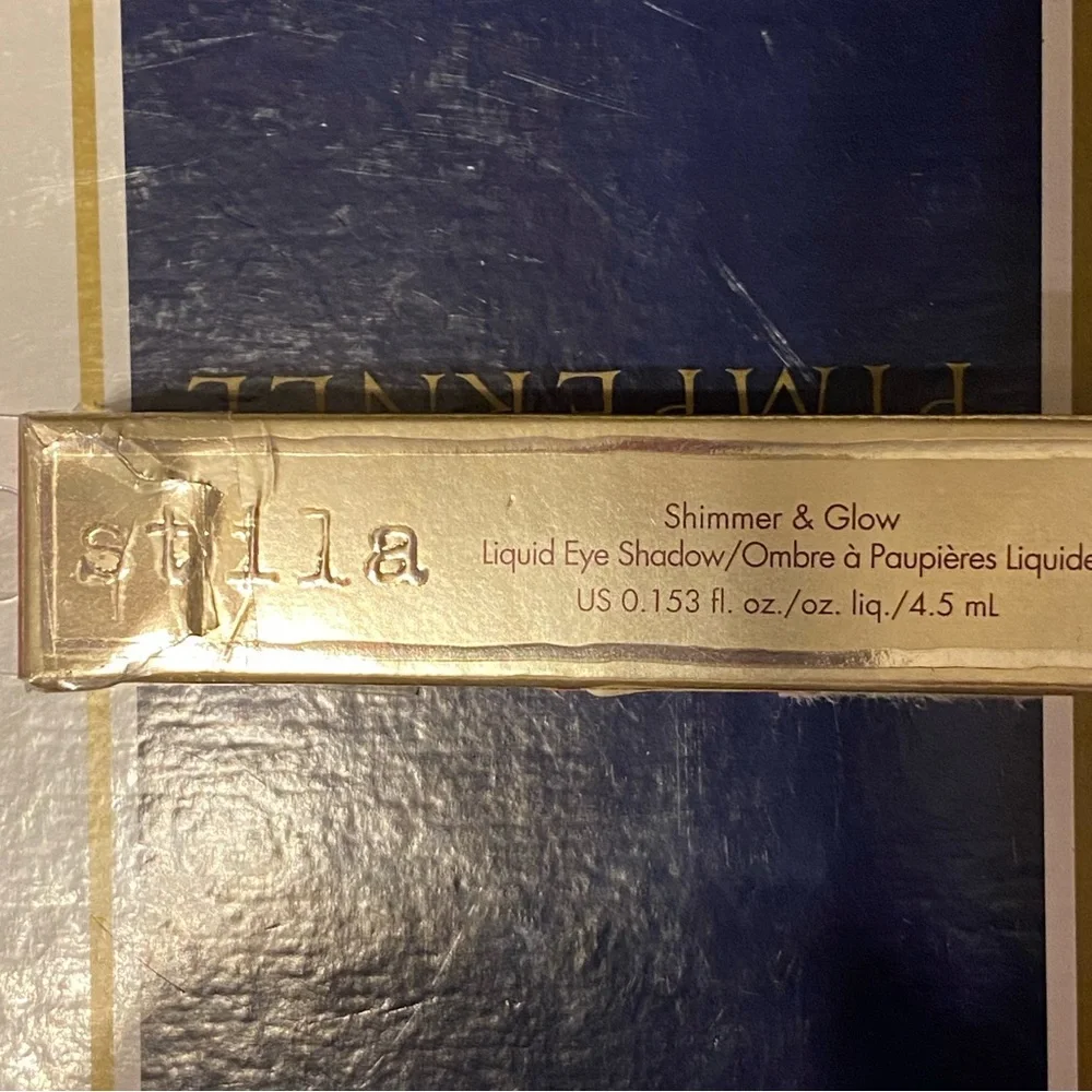 Stila Liquid Eye Shadow - Dynamic a shimmery Teal Green